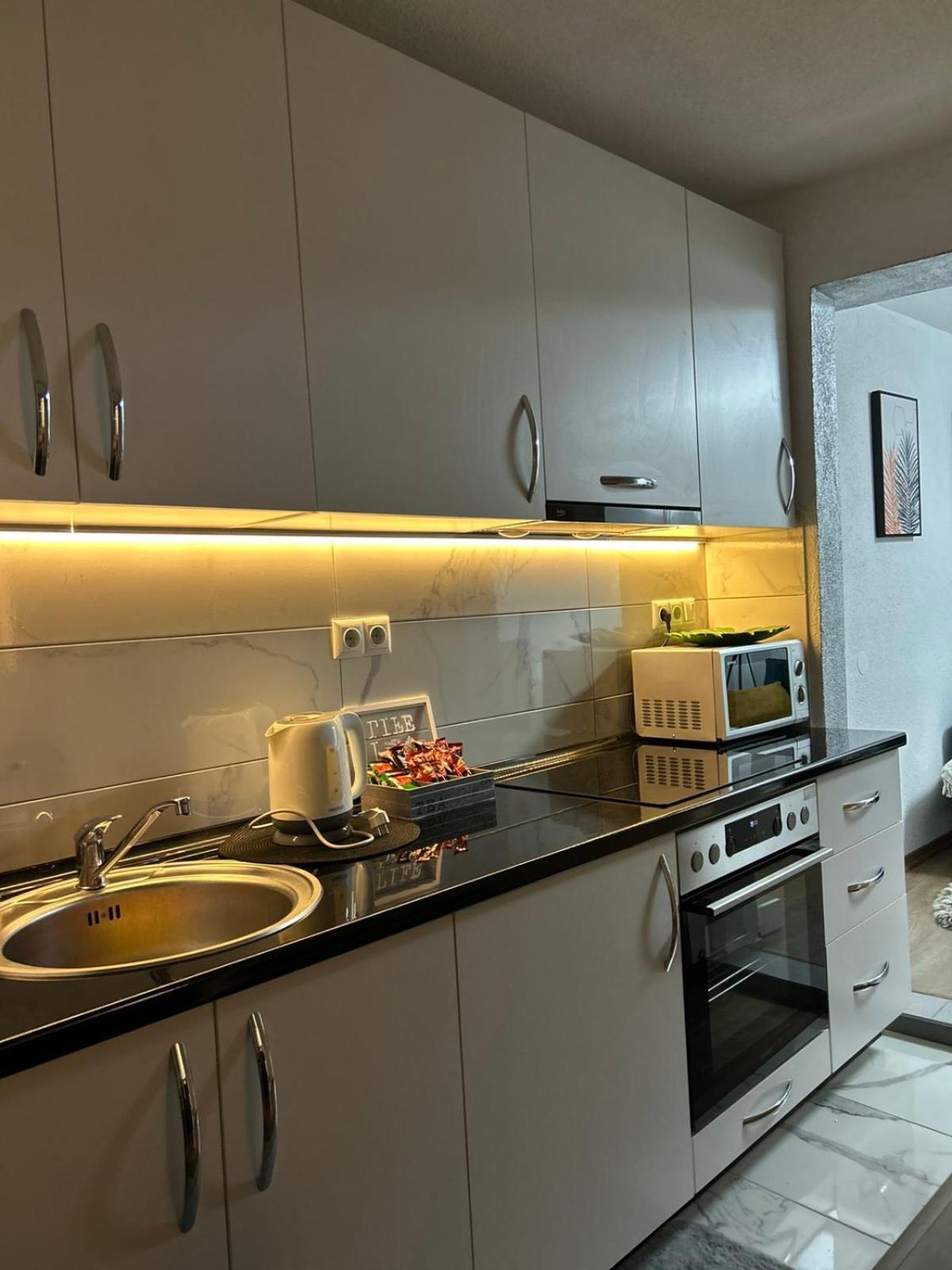 Apartman Hana 塞拉耶佛 外观 照片